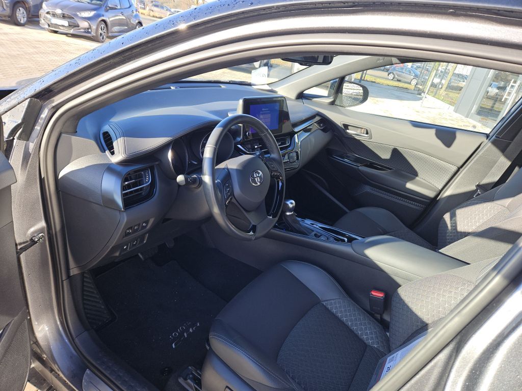 Toyota C-HR Hybrid Team Deutschland