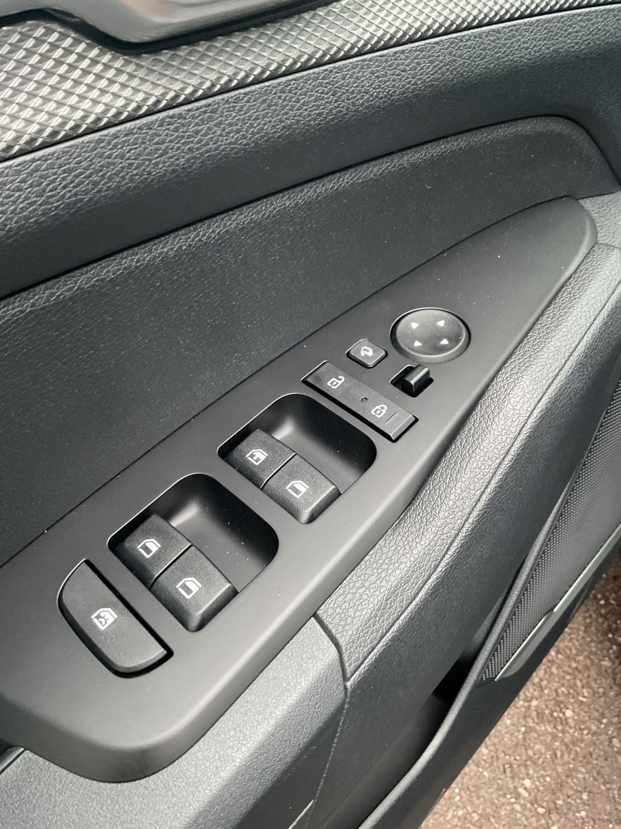 Kia Sportage 1.6 T-GDI KAT Edition - Samsaru's Car Outlet