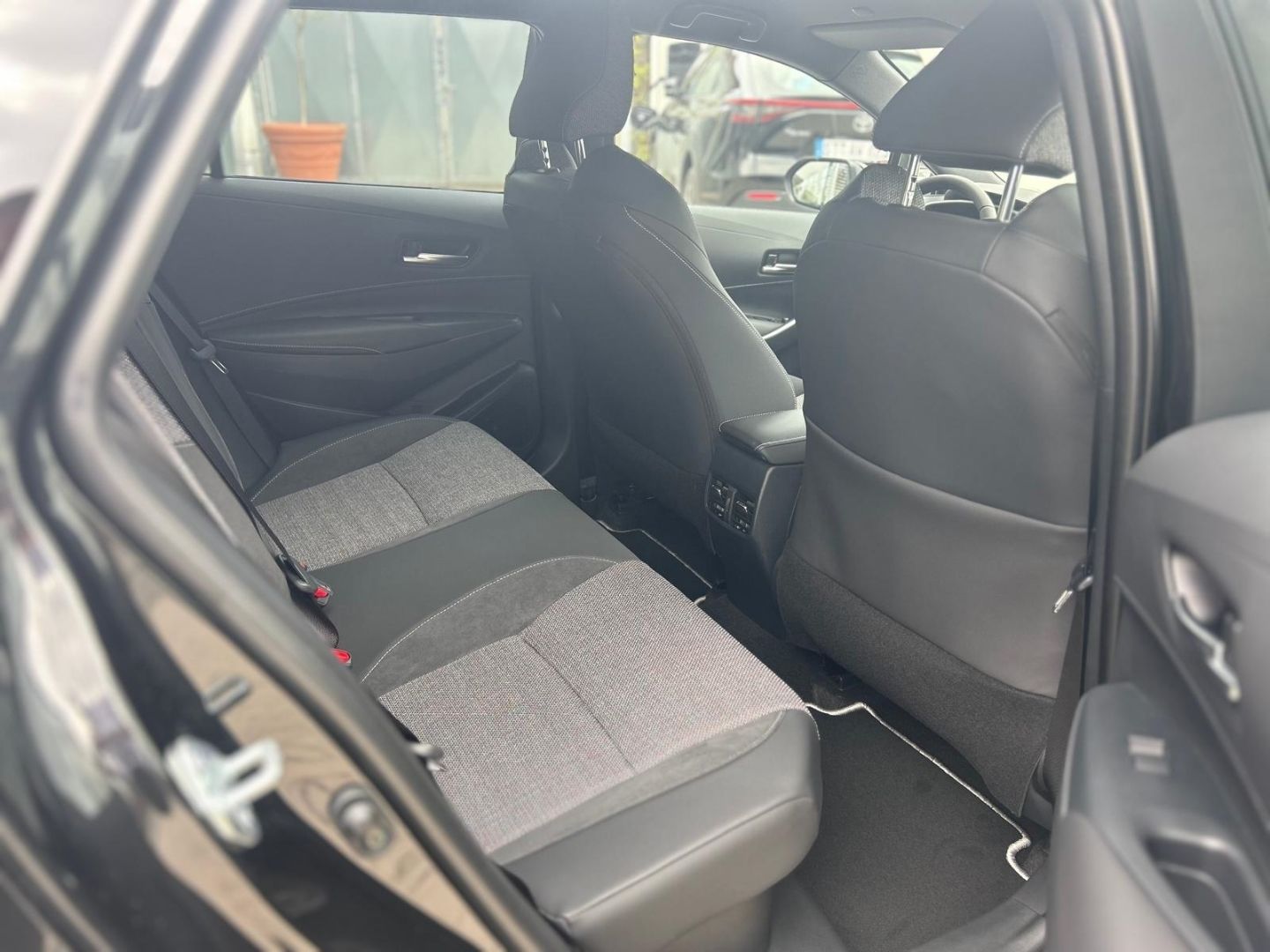 Toyota Corolla 2,0l Hybrid TS Teamplayer ACC Navi SHZ L