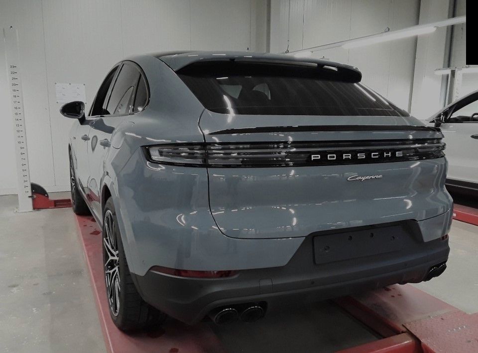 Porsche Cayenne Coupe E-Hybrid*HAL*AHK*22"Alu*BOSE*MATRI