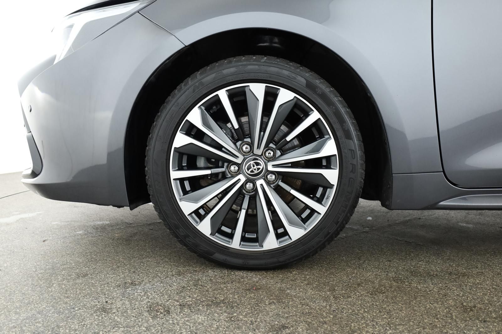 Toyota Corolla Touring Sports 2.0 CVT Team D Navi Kam