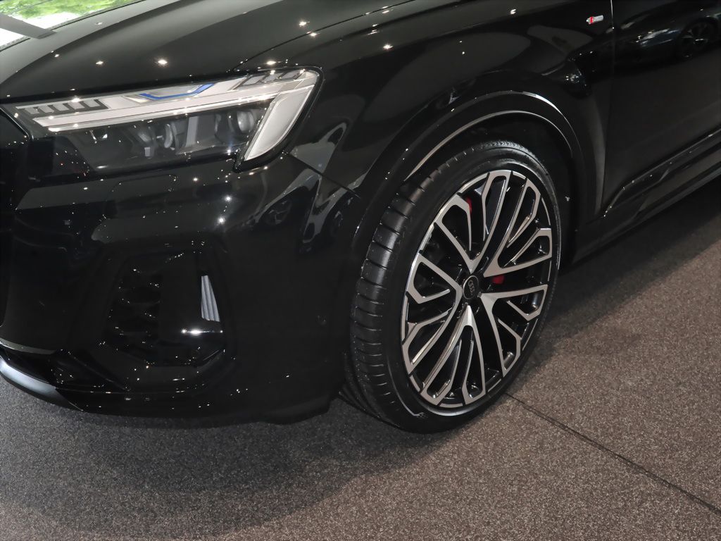 Audi Q7 SUV S line 55 TFSI e quattro Allradlenkung