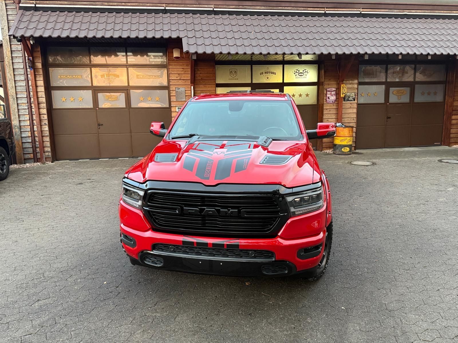 Dodge V8*SPORT*LIFT*4X4*AHK*LED*OFFROAD*NAVI*GARANTIE