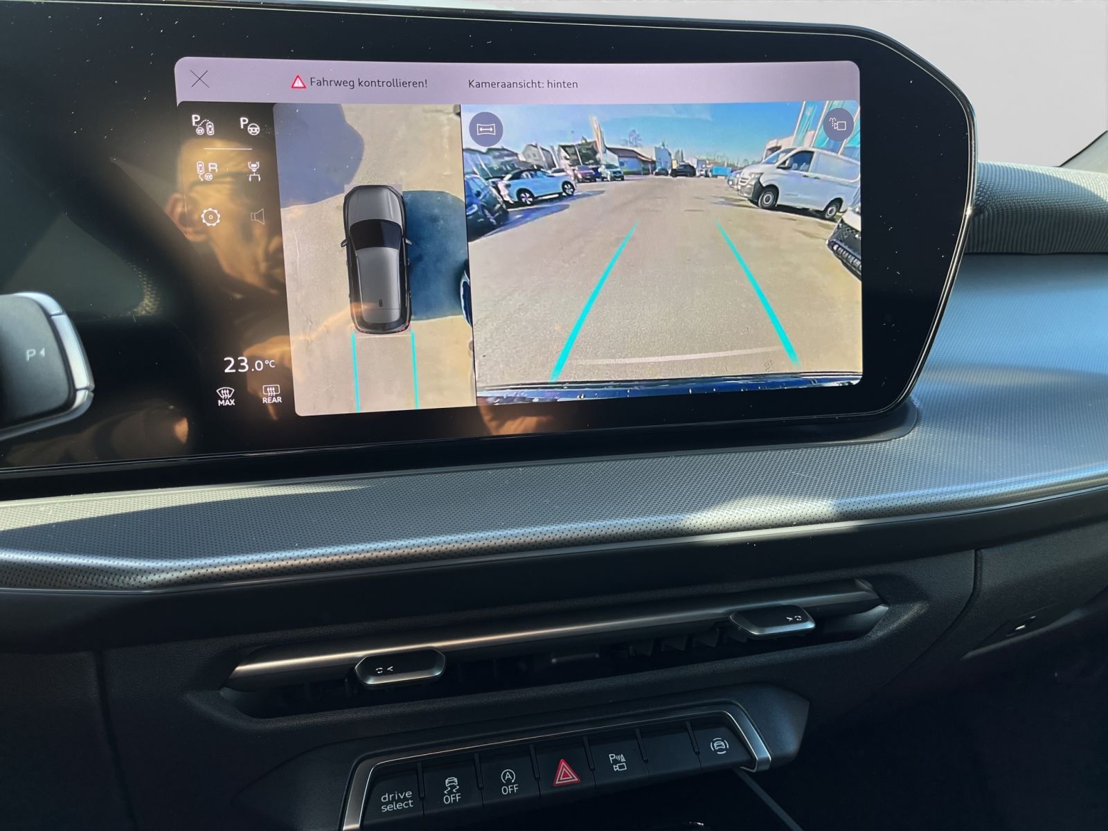 Audi Q3 S Line TDI AHK+Matrix+Navi+ACC+Kamera