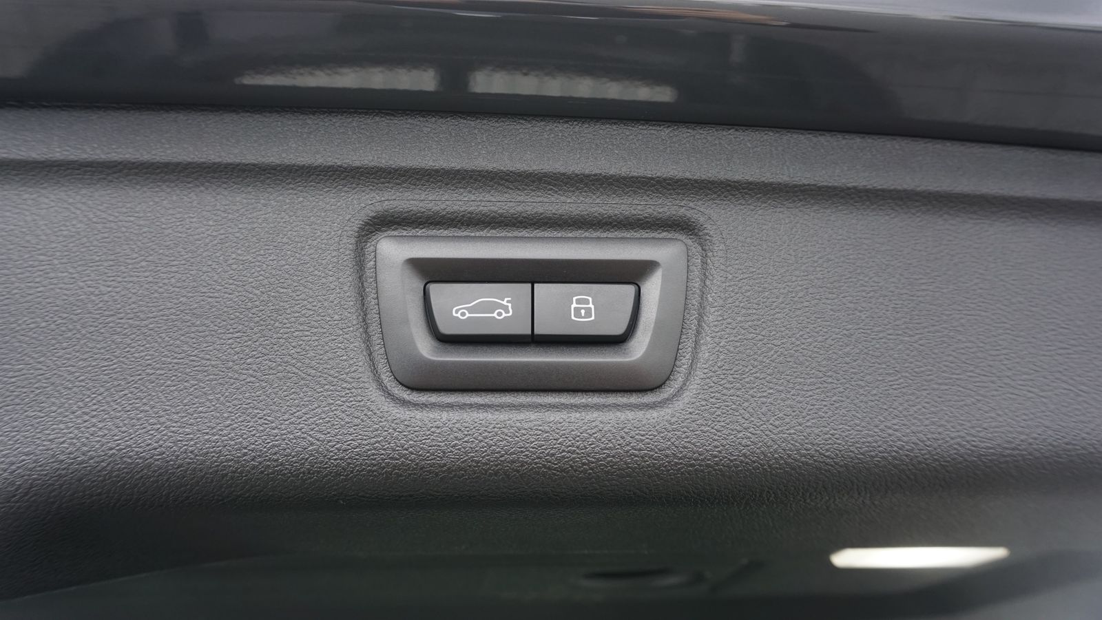 BMW 320d xDrive Touring M Sportpaket Head-Up HiFi