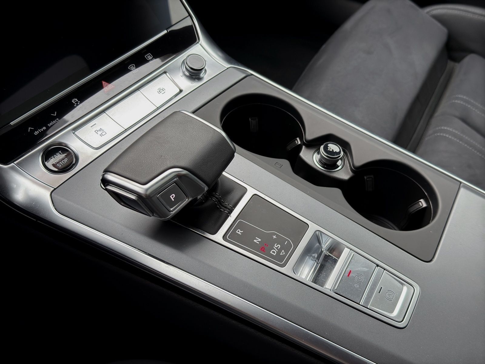 Audi A6 Avant 40 TDI Q S LINE - Samsaru's Car Outlet
