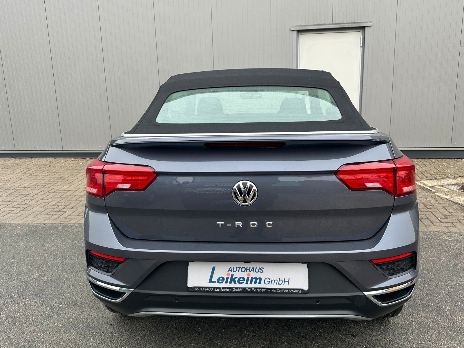 Volkswagen T-Roc 1.5 TSI Cabriolet Style - Samsaru's Car Outlet