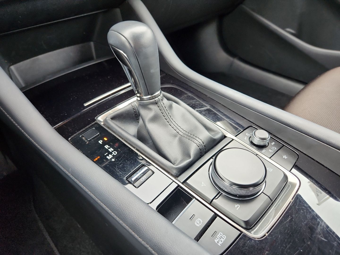 Mazda 3 Exclusive-Line SKYACTIV-G 2.0 MHEV HUD LED Nav