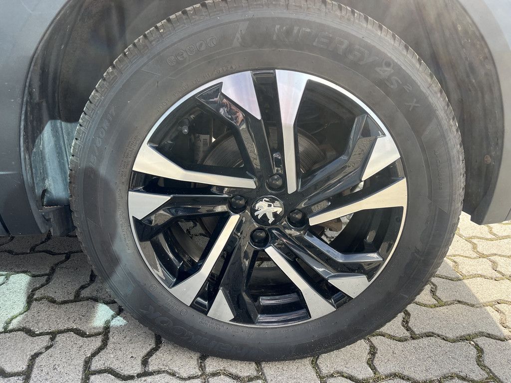 Peugeot e-2008 Allure - Samsaru's Car Outlet