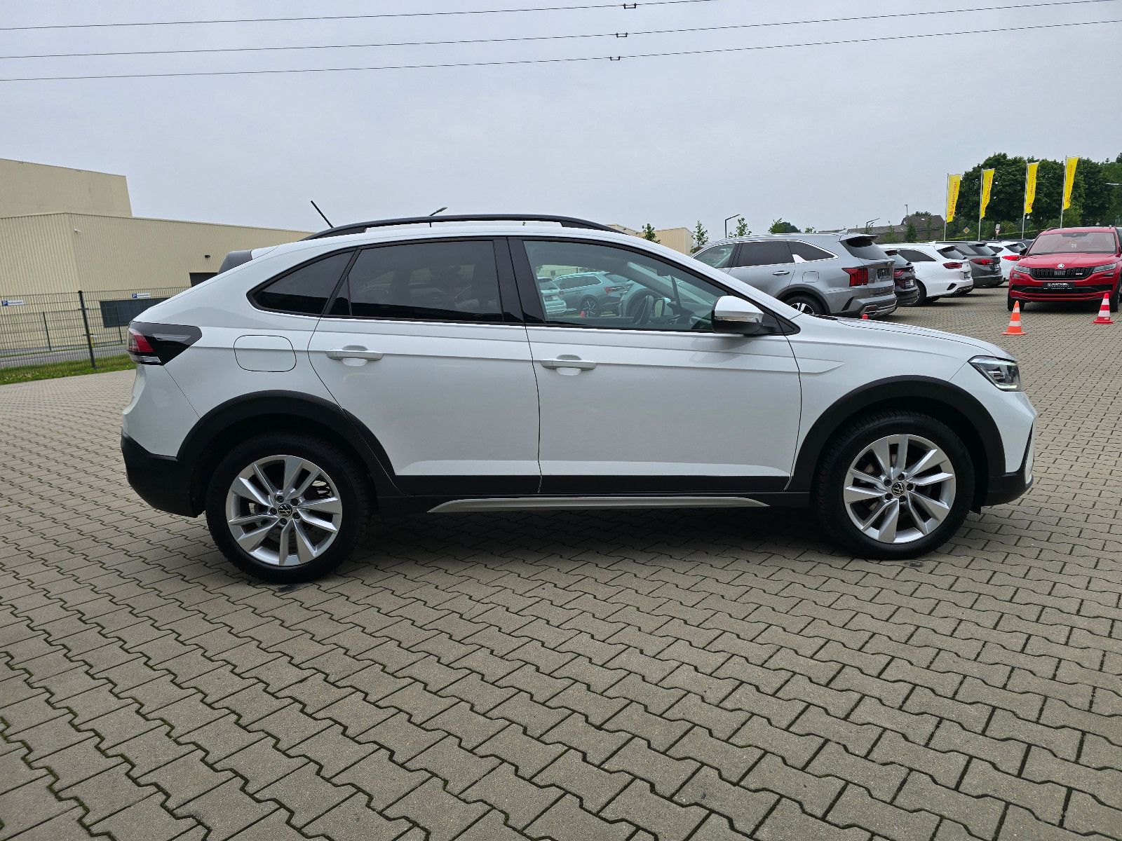 Volkswagen Taigo 1.0TSI DSG Life - Samsaru's Car Outlet