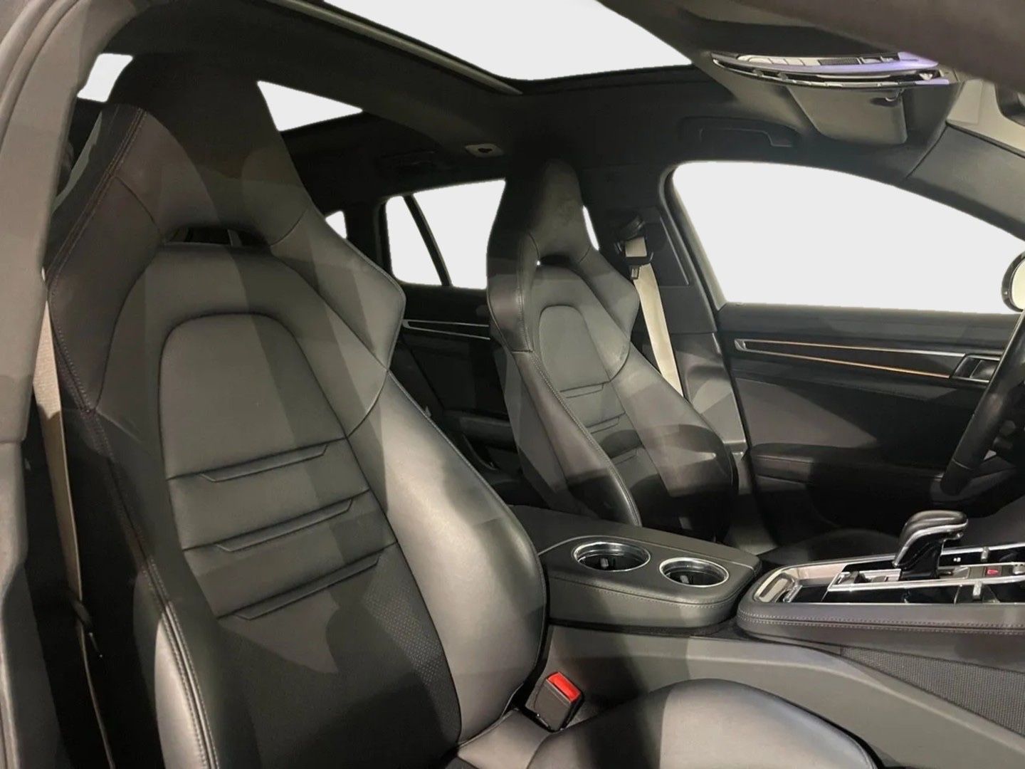 Porsche Panamera Sport Turismo 4 E-Hybrid Platinum Edit