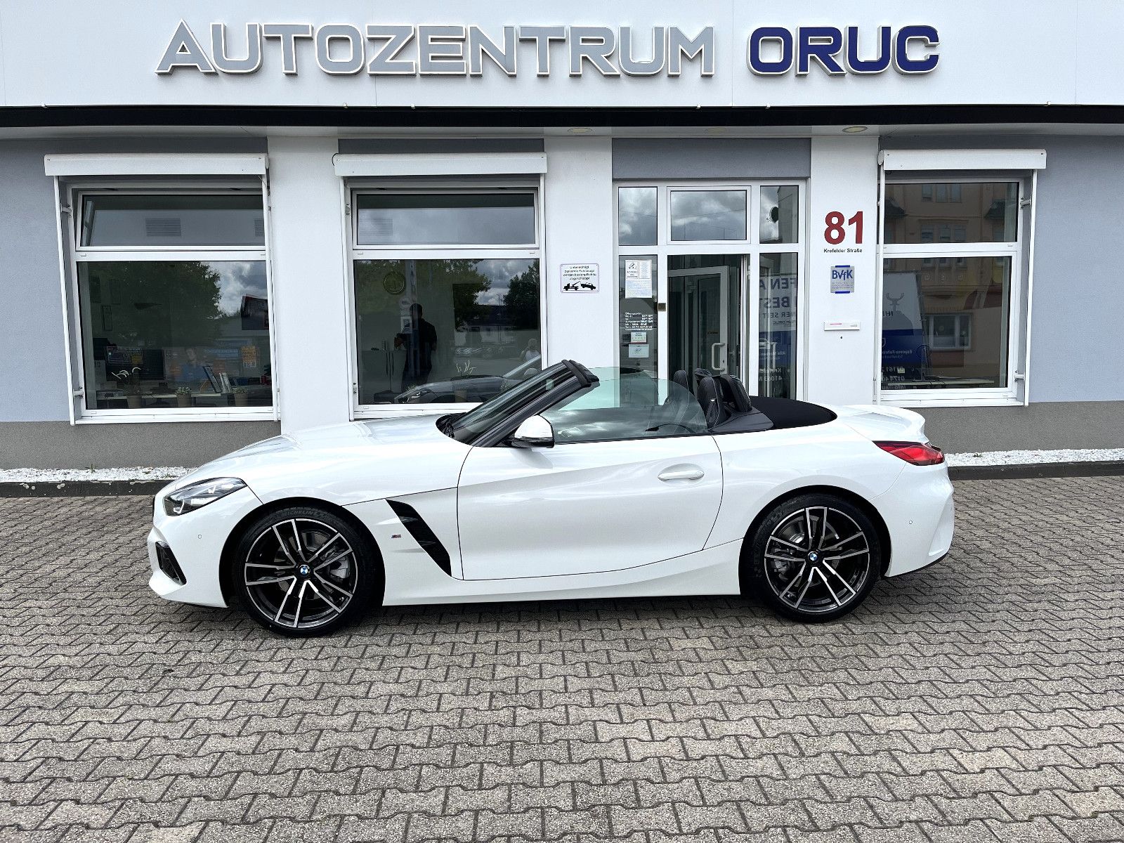 BMW Z4 sDrive20i M Sport - Samsaru's Car Outlet