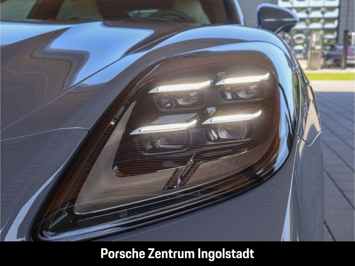 Porsche Panamera GTS, Panoramadach, Hinterachslenkung, e