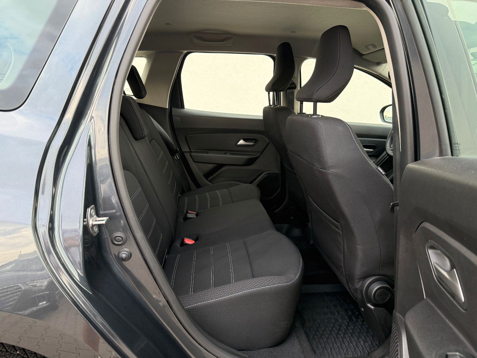 Dacia Duster II Expression 4WD - Samsaru's Car Outlet