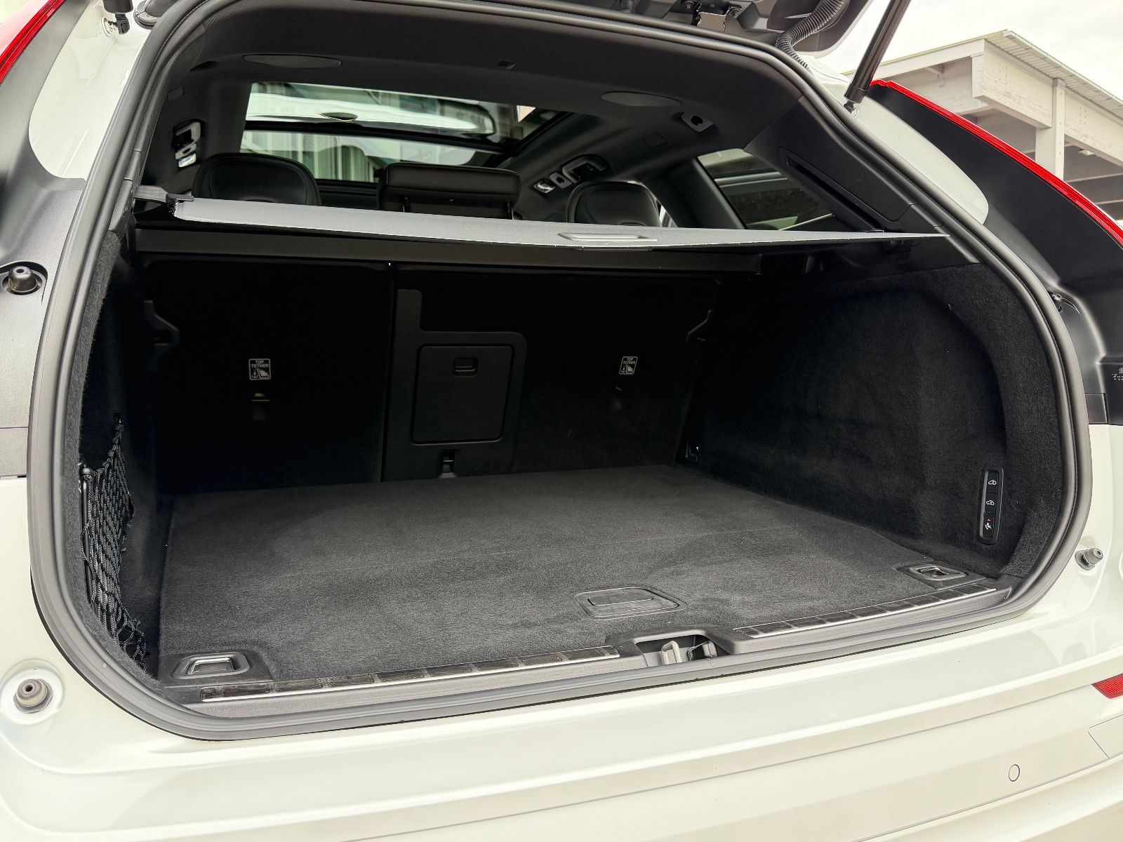 Volvo XC60 T6 Hybrid Ultimate Dark 1Hd Unfallfrei TOP!