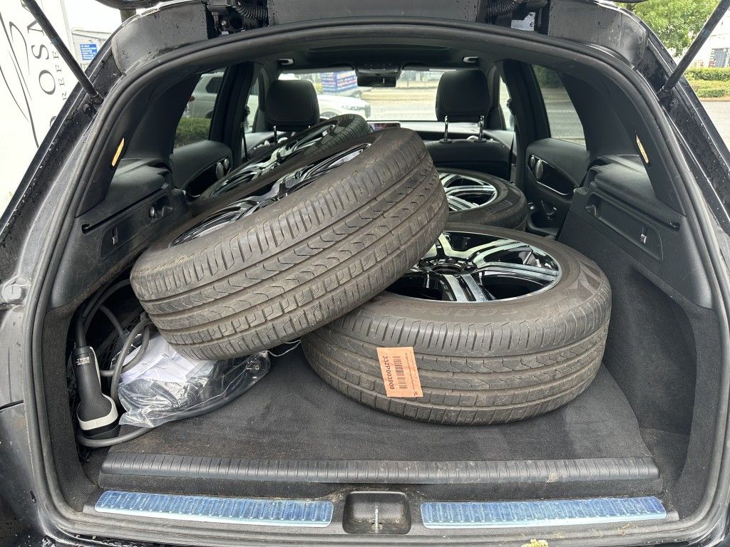 Mercedes-Benz GLC 300 e 4Matic - Samsaru's Car Outlet