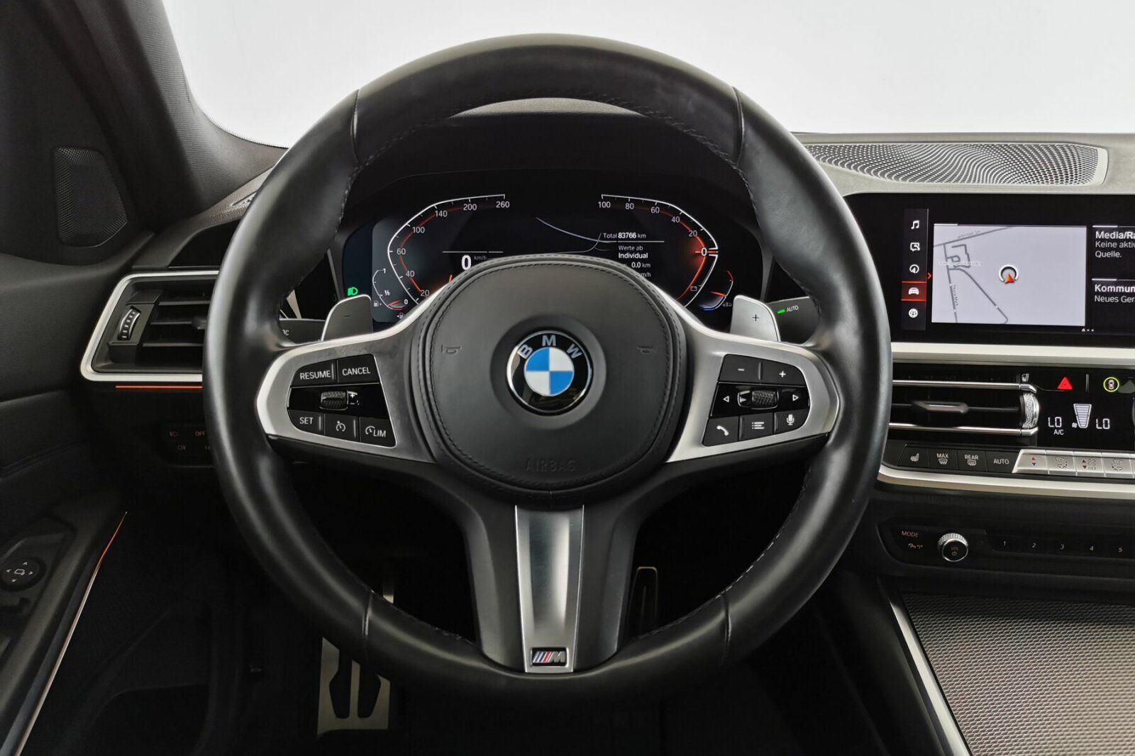 BMW 320i M Sport - Samsaru's Car Outlet