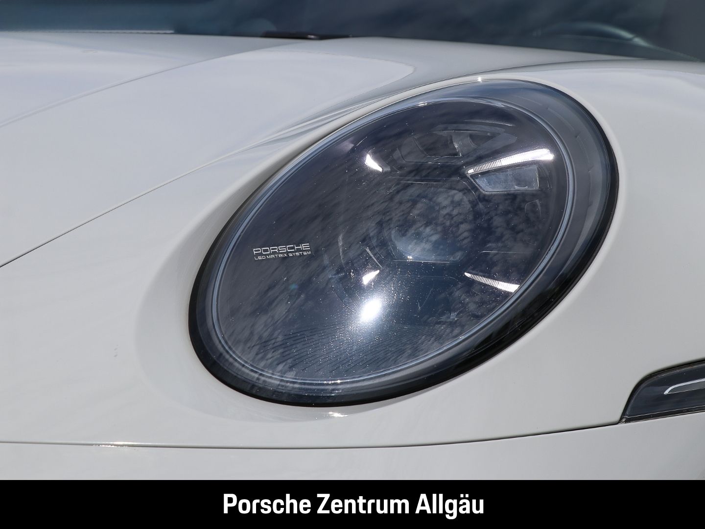 Porsche 992 911 Carrera 4S BOSE Sportabgasanlage Kreide
