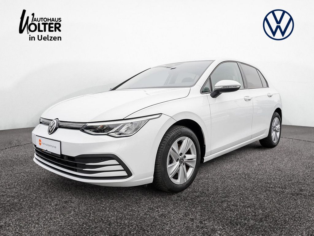 Volkswagen Golf VIII 1.0 eTSI Life - Samsaru's Car Outlet