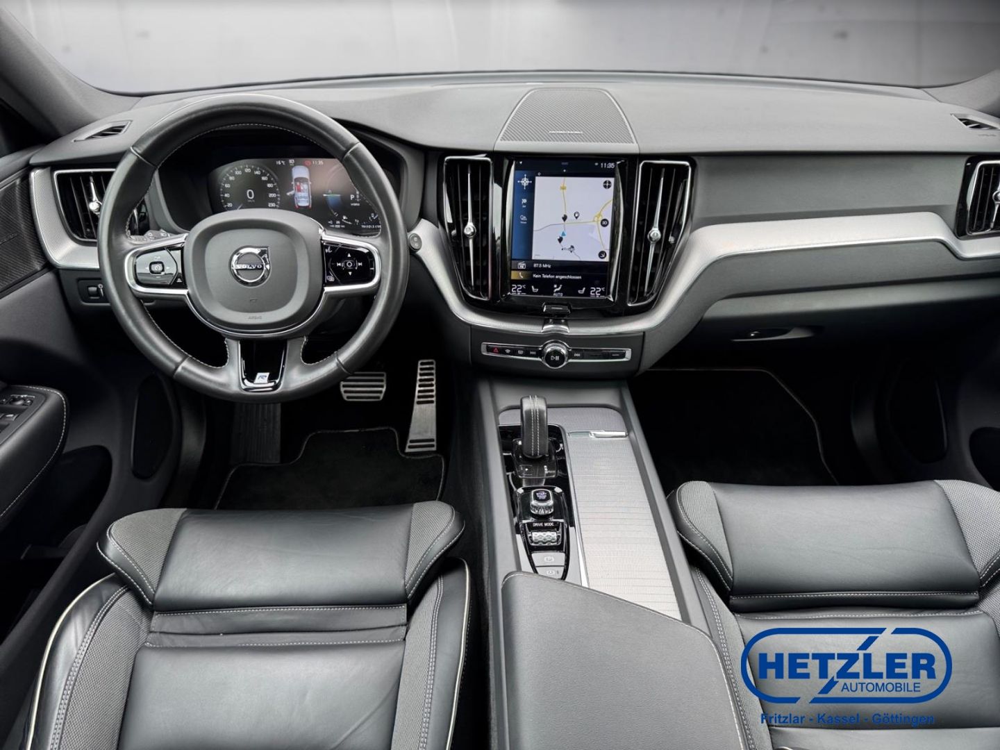 Volvo XC60 R Design Plug-In Hybrid AWD T8 Twin Engine