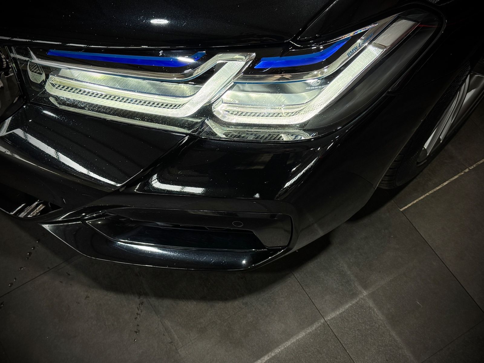 BMW 530d*X-DRIVE*M-SPORT*PANO*LASER*HUD*HiFi*1.Hd
