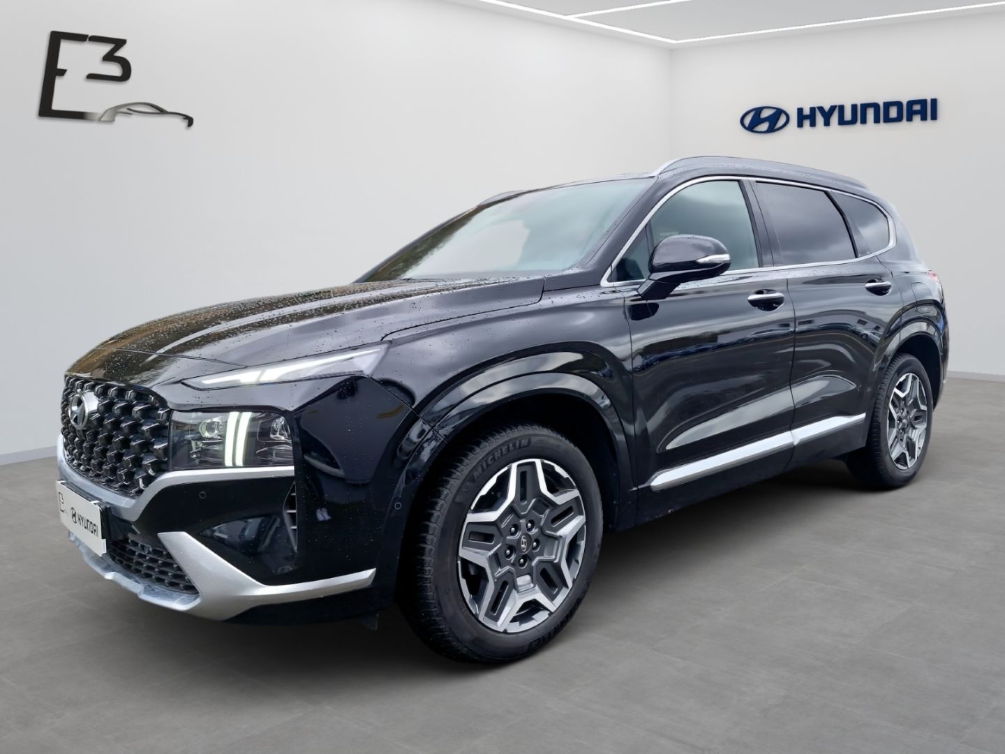 Hyundai SANTA FE Plug-In Hybrid 4WD - Samsaru's Car Outlet