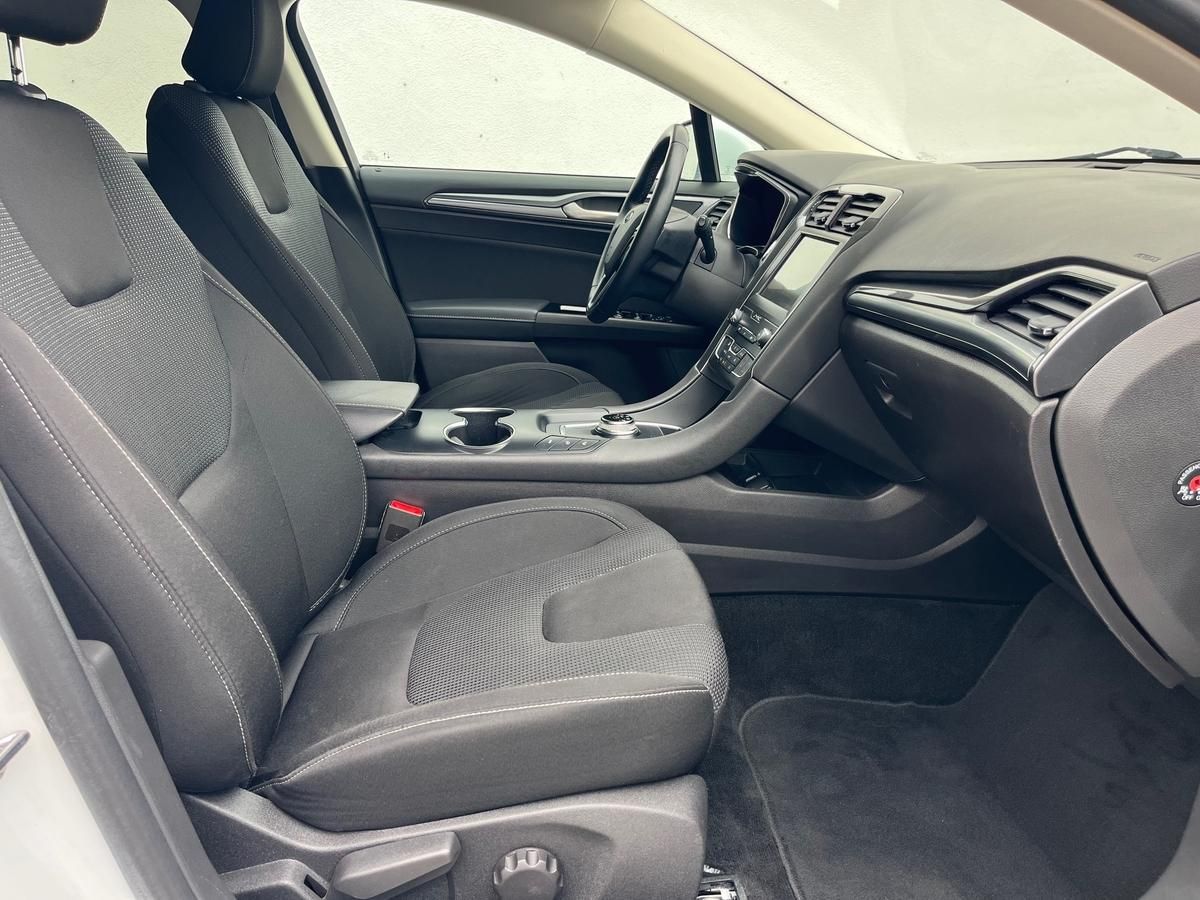 Ford Mondeo 2.0 EcoBlue Titanium - Samsaru's Car Outlet