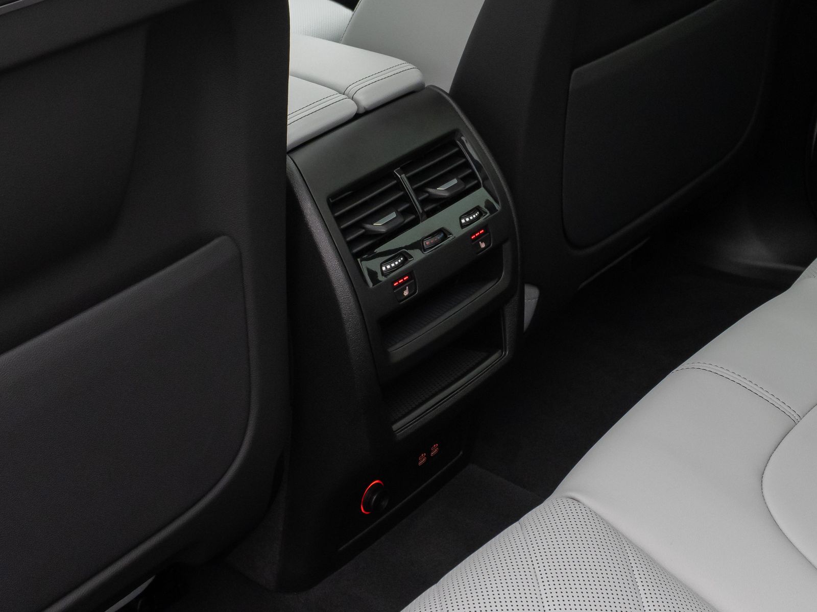 BMW X5 xD50e M Sport Panorama 360°HUD DAB H/K SoftCL