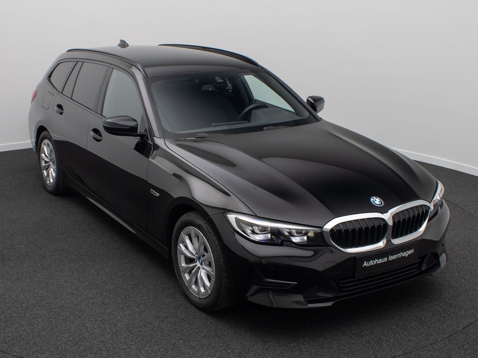 BMW 320e - Samsaru's Car Outlet