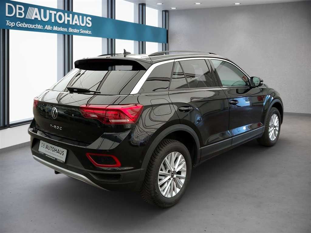Volkswagen T-Roc Life 1.5 TSI DSG - Samsaru's Car Outlet