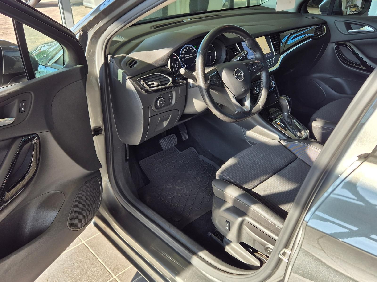 Opel Astra 1.4 Turbo - Samsaru's Car Outlet