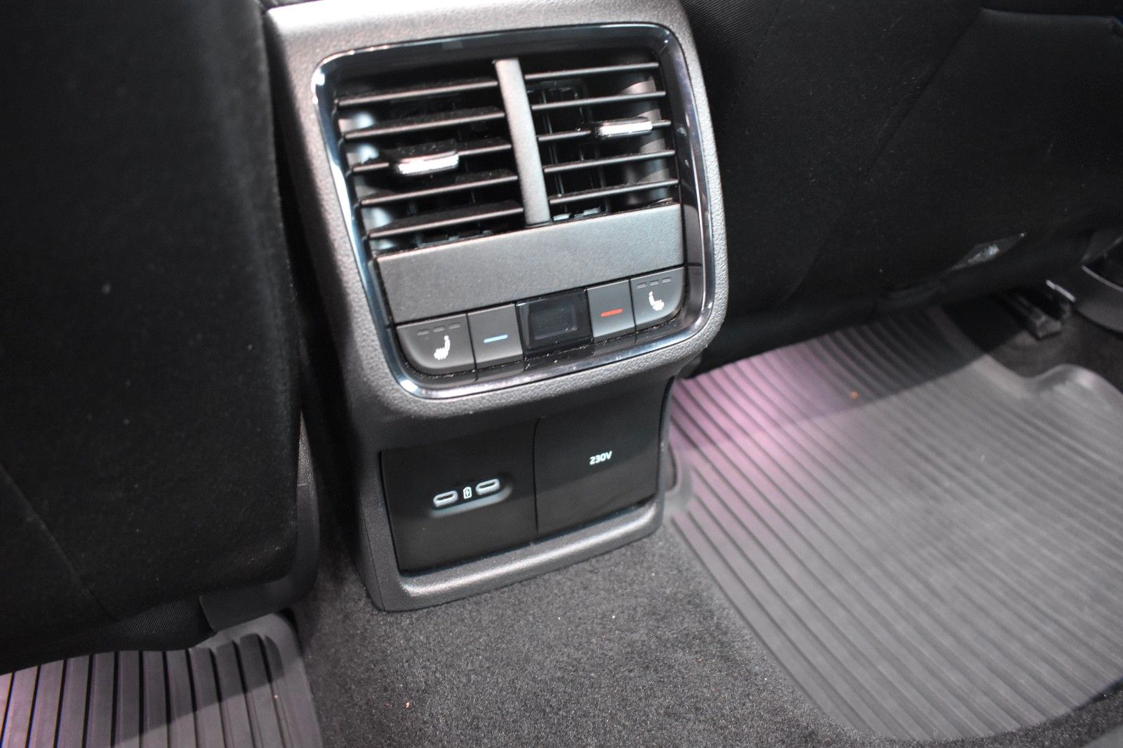 Skoda Octavia Lim. Clever*AHK*LED*VIRTUAL*KAMERA*NAVI