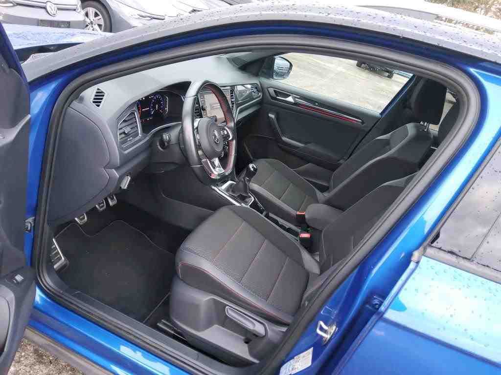 Volkswagen T-ROC 1.5 TSI Sport - Samsaru's Car Outlet