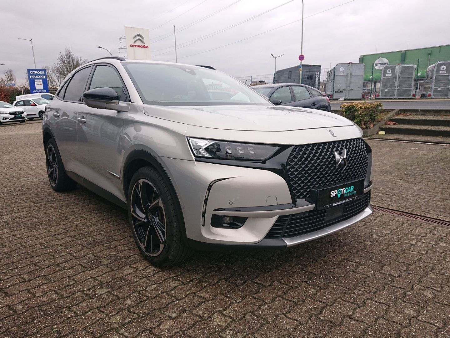 DS Automobiles DS7 Crossback E-TENSE 4x4 LOUVRE Hifi Panodach N