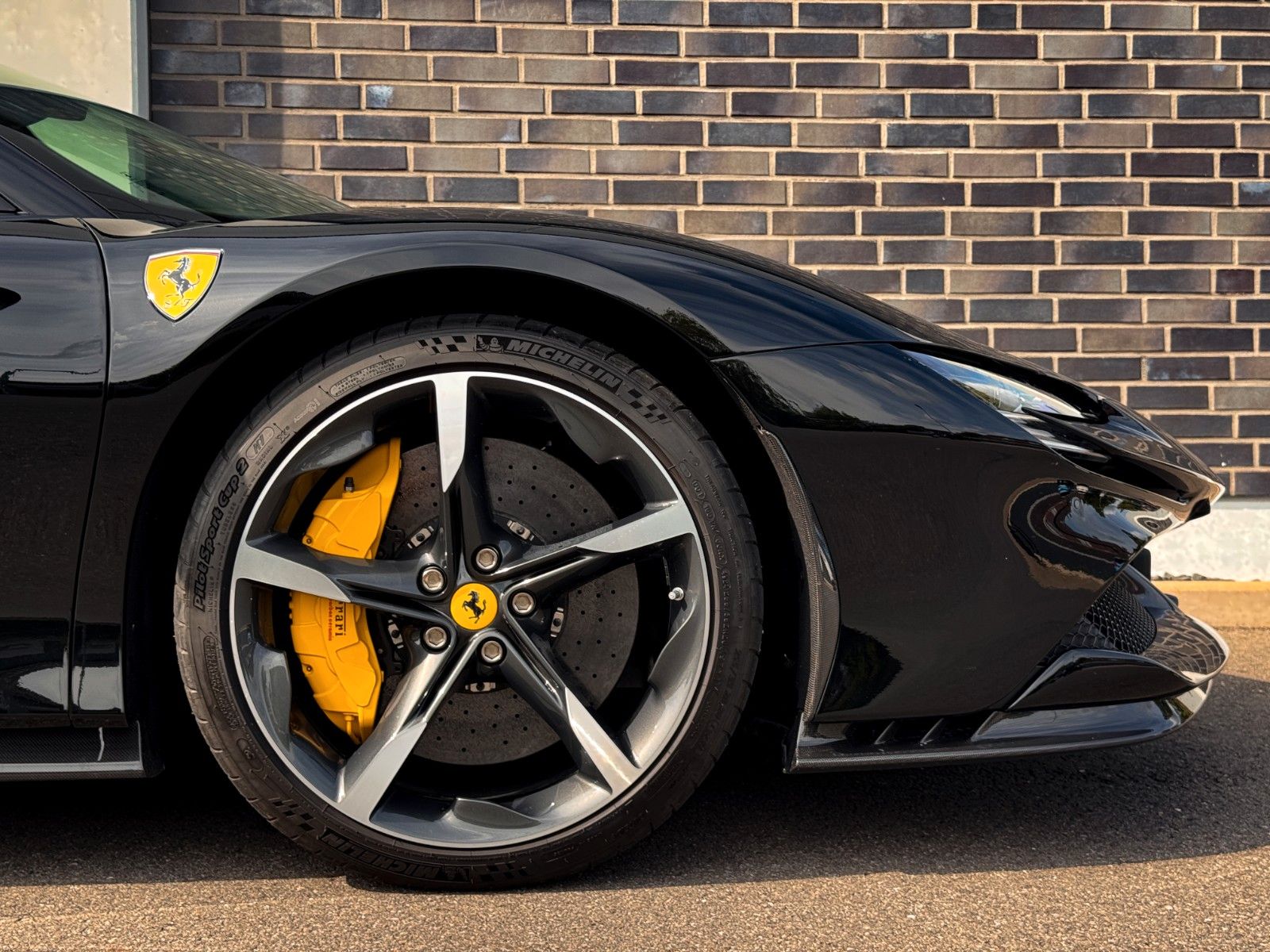 Ferrari SF90 Spider - Samsaru's Car Outlet