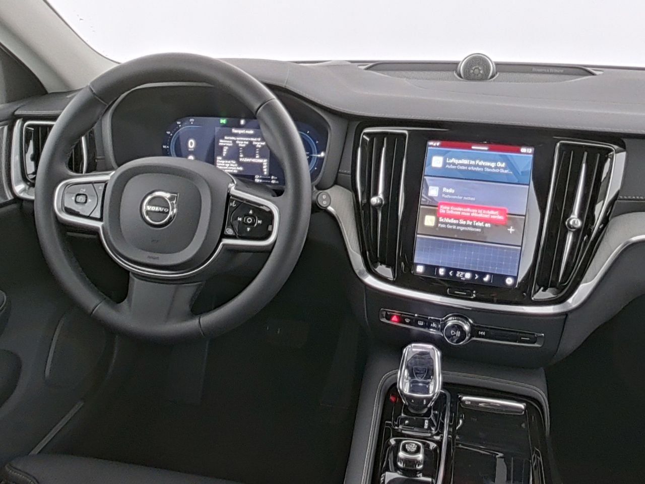 Volvo V60+T8+Recharge+AWD+GT+AHKsemi+Lenkradhzg+R-Kam+