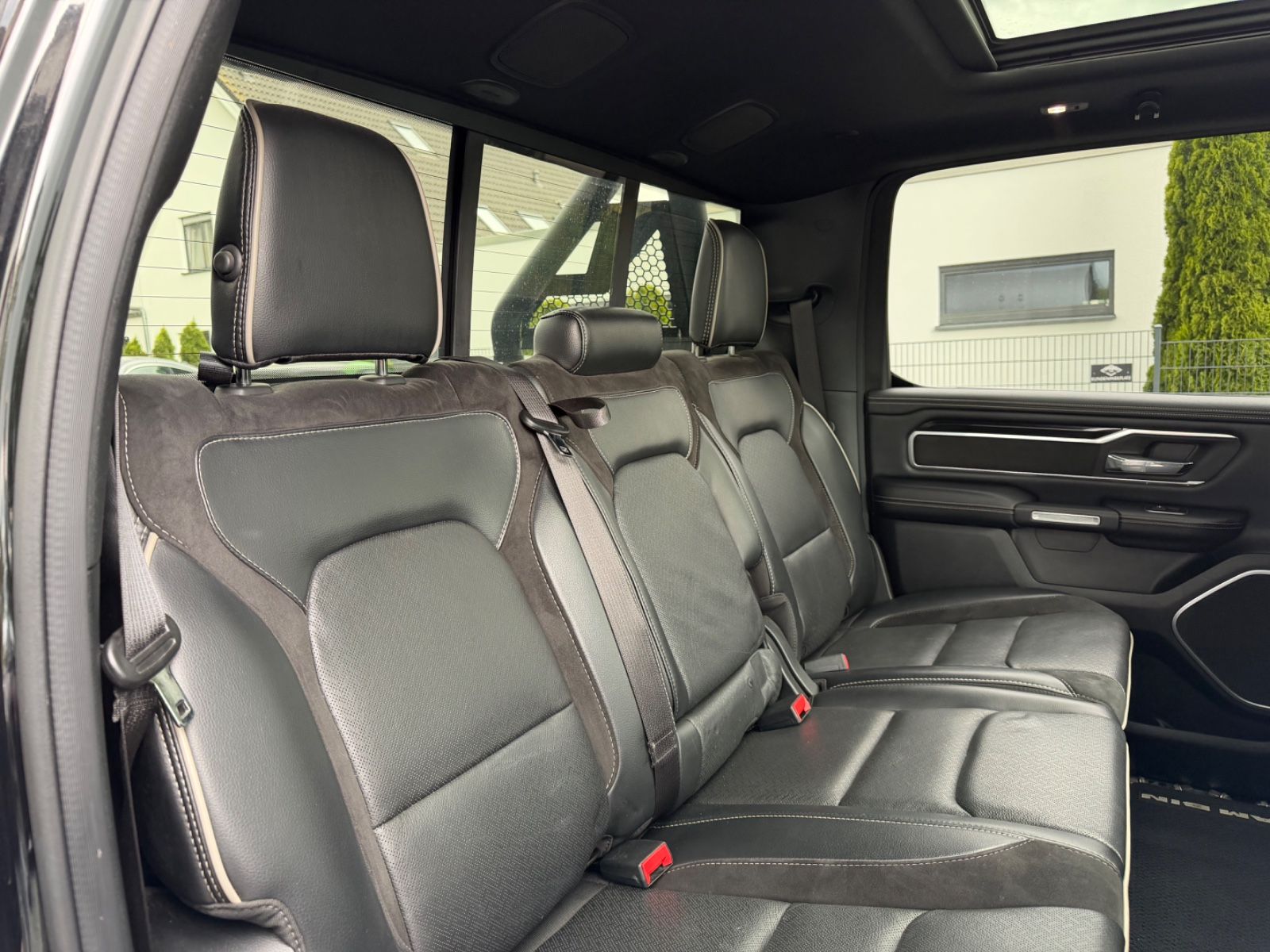 Dodge RAM 1500 5.7 Laramie Sport/Night/Sport-Aga/LPG