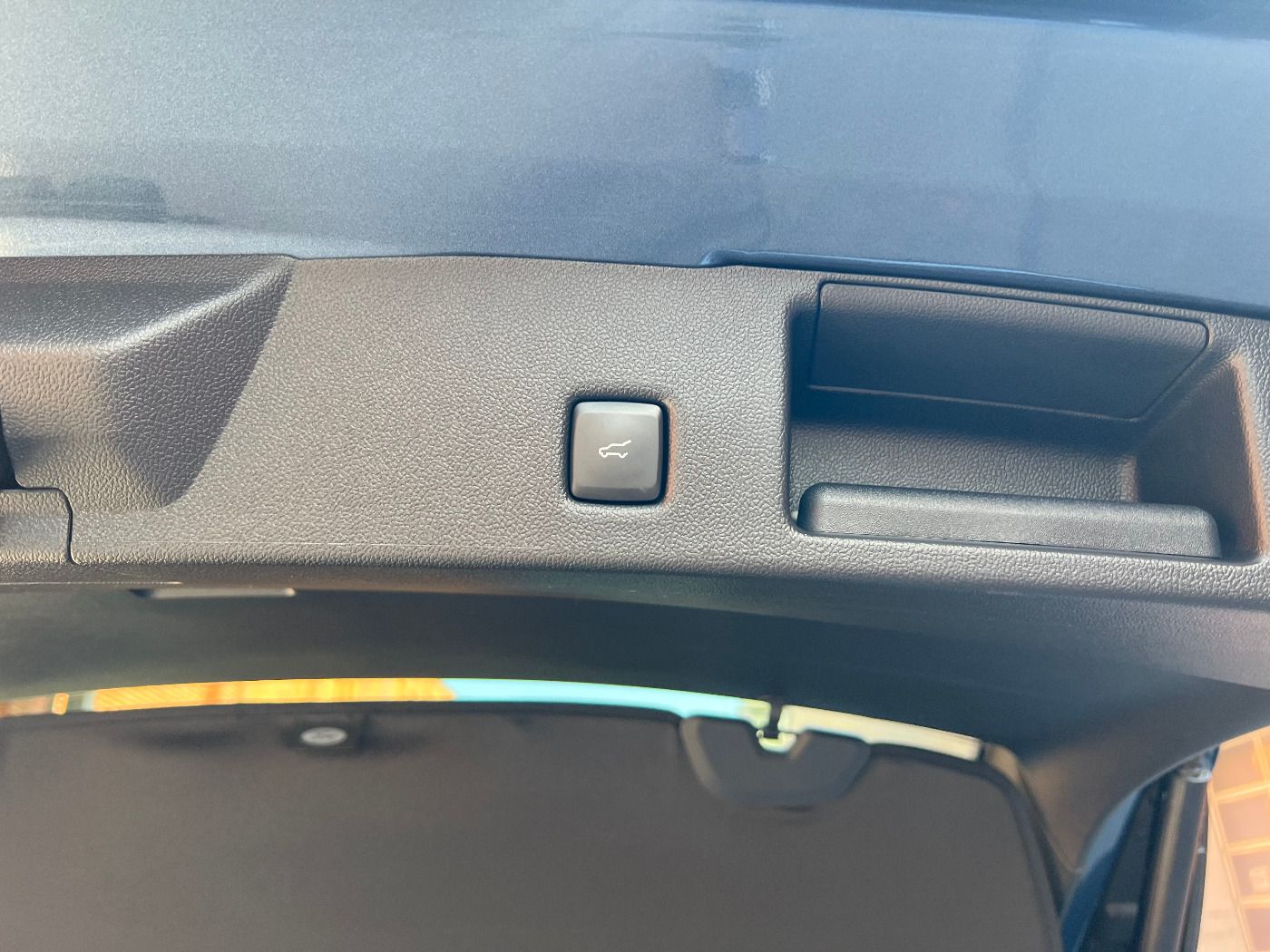 Ford KUGA ST-Line X - Samsaru's Car Outlet