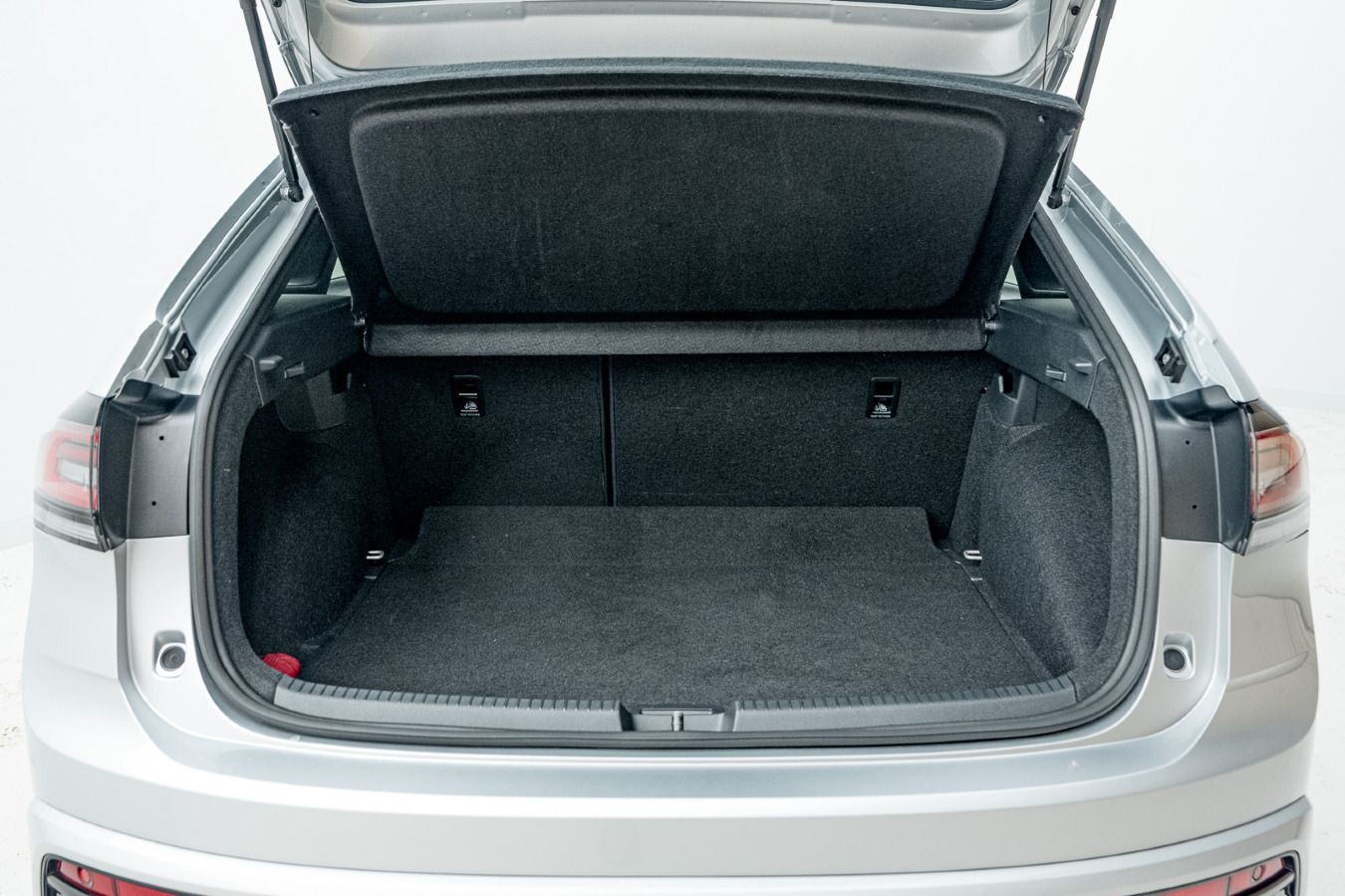 Volkswagen Taigo 1.0 TSI R-Line - Samsaru's Car Outlet