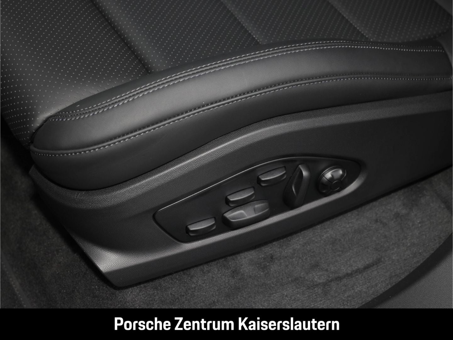 Porsche Macan 4 BOSE Surround-View Panorama LED-Matrix