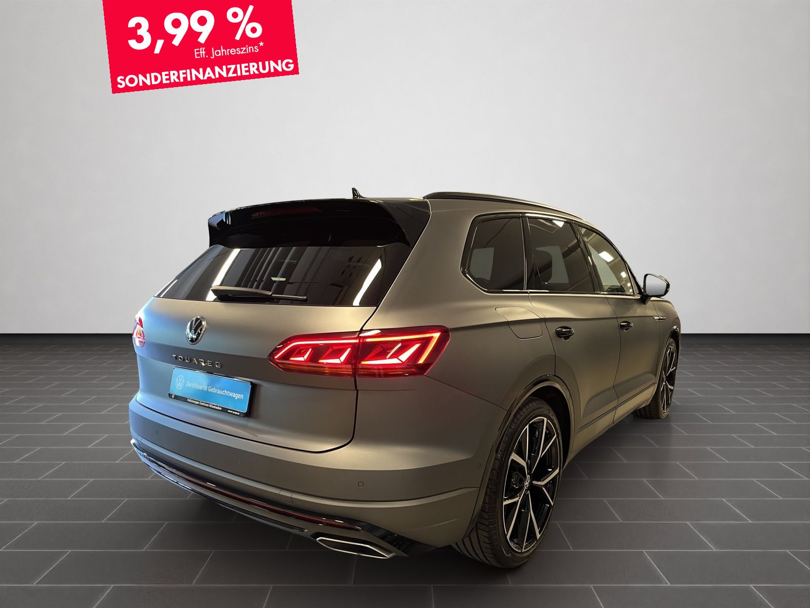 Volkswagen Touareg 3.0 TDI R-Line - Samsaru's Car Outlet