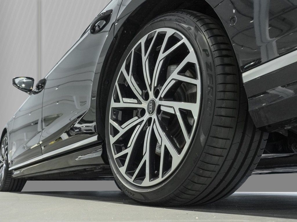 Audi A8 60 TFSIe quattro S line - Samsaru's Car Outlet