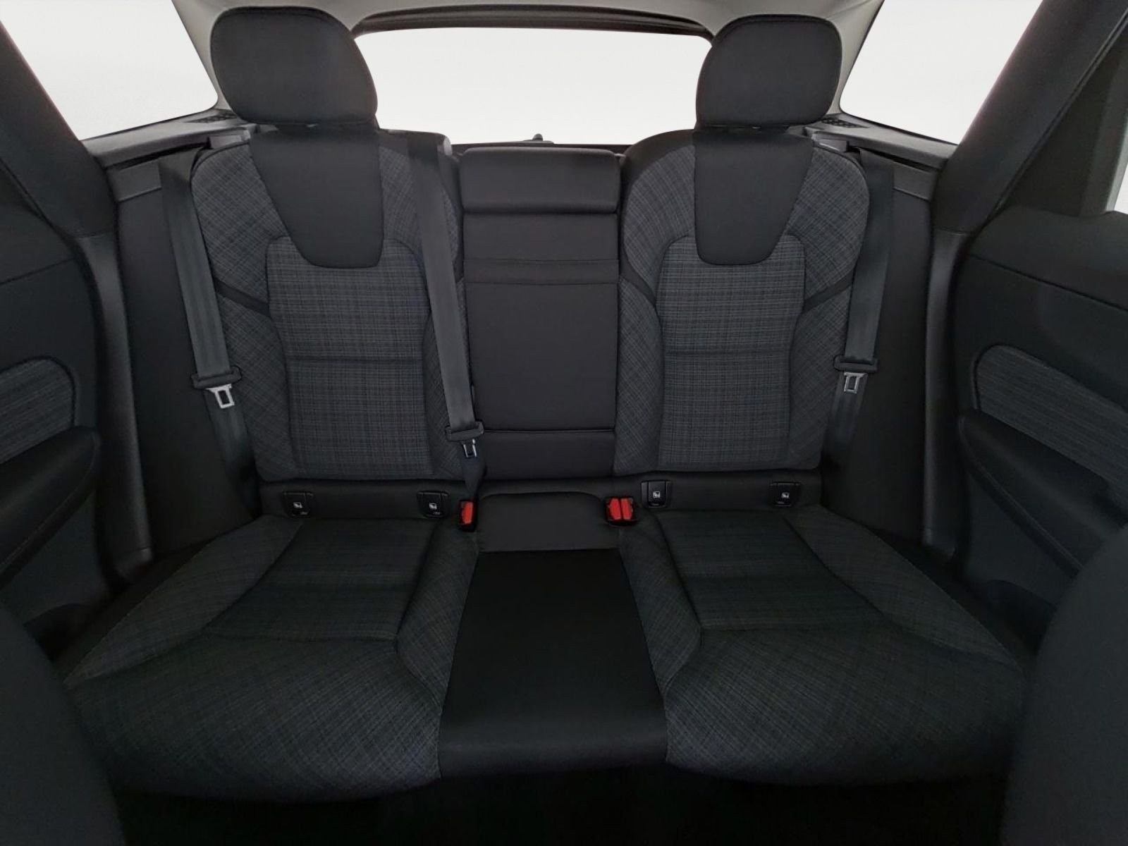 Volvo XC60 B4 D CORE - Samsaru's Car Outlet