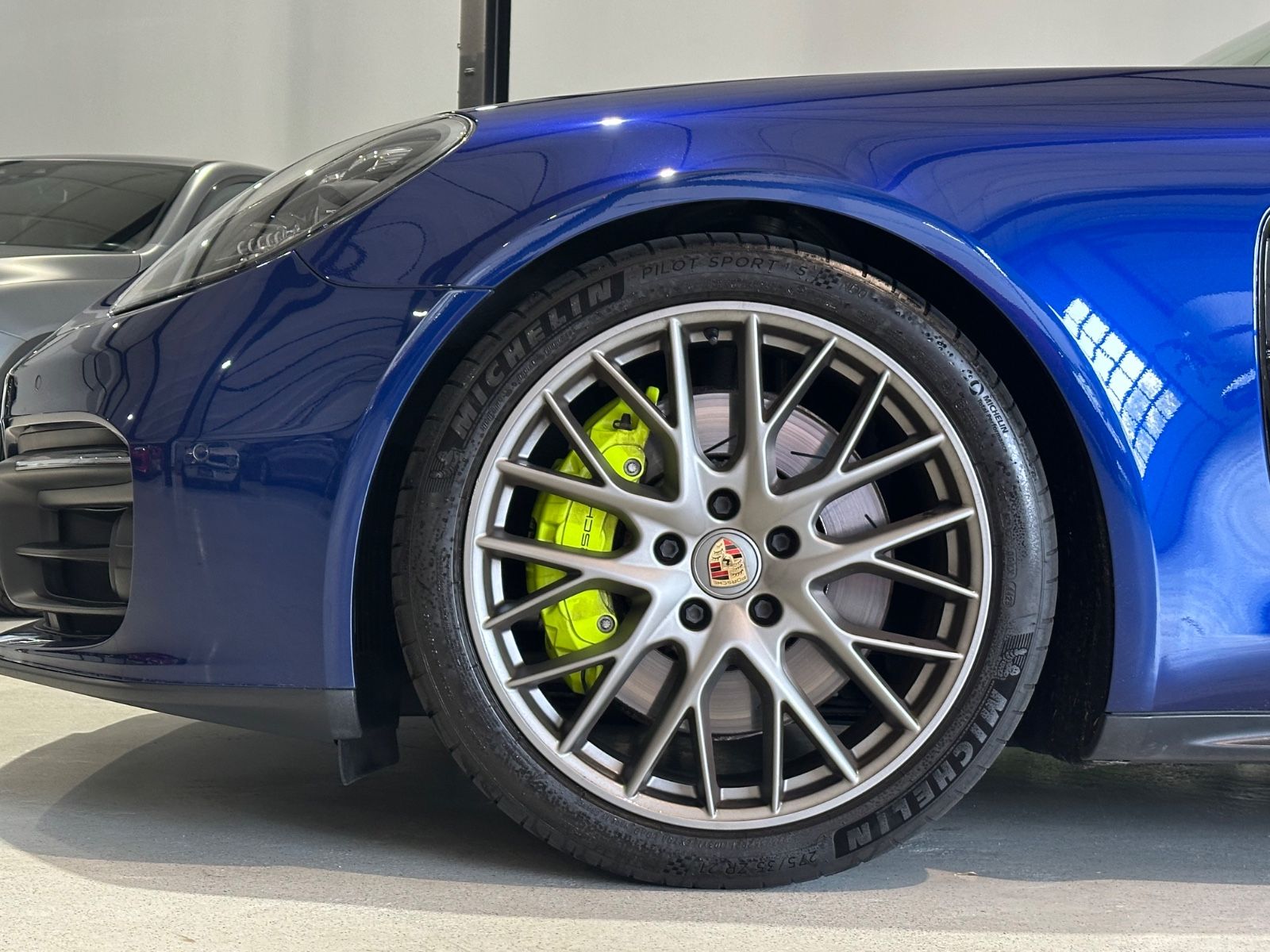 Porsche Panamera Sport Turismo 4 E-Hybrid Plat. Edition