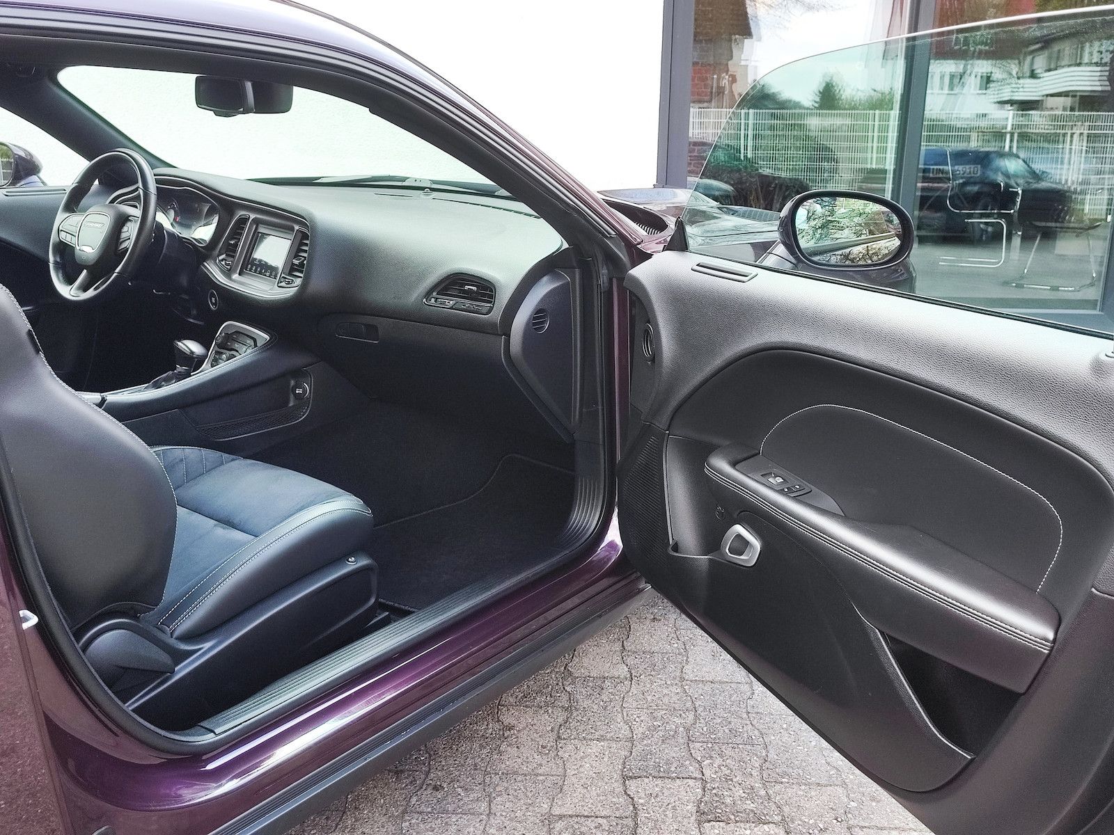 Dodge Challenger R/T Blacktop 345 V8 HEMI