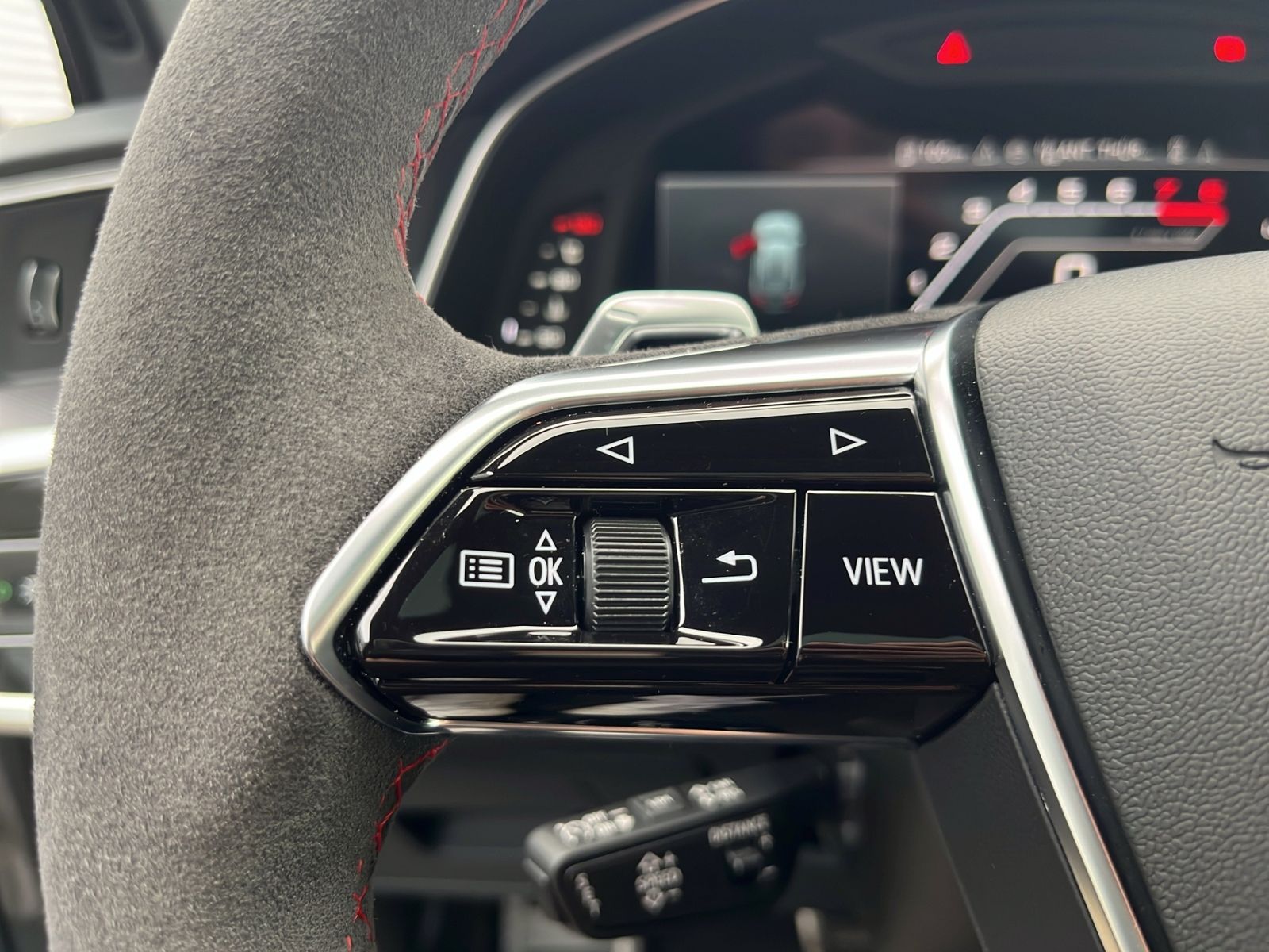 Audi RS 6 Avant 441 KW TFSI QUATTRO+AHK+MATRIX+B&O+ST