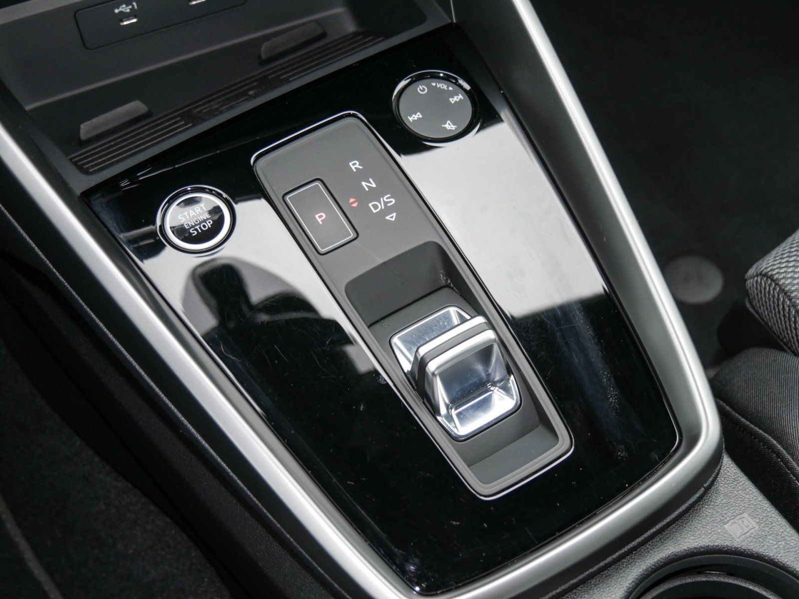 Audi A3 Sportback 40 TFSI e S line AHK Matrix-LED Kam