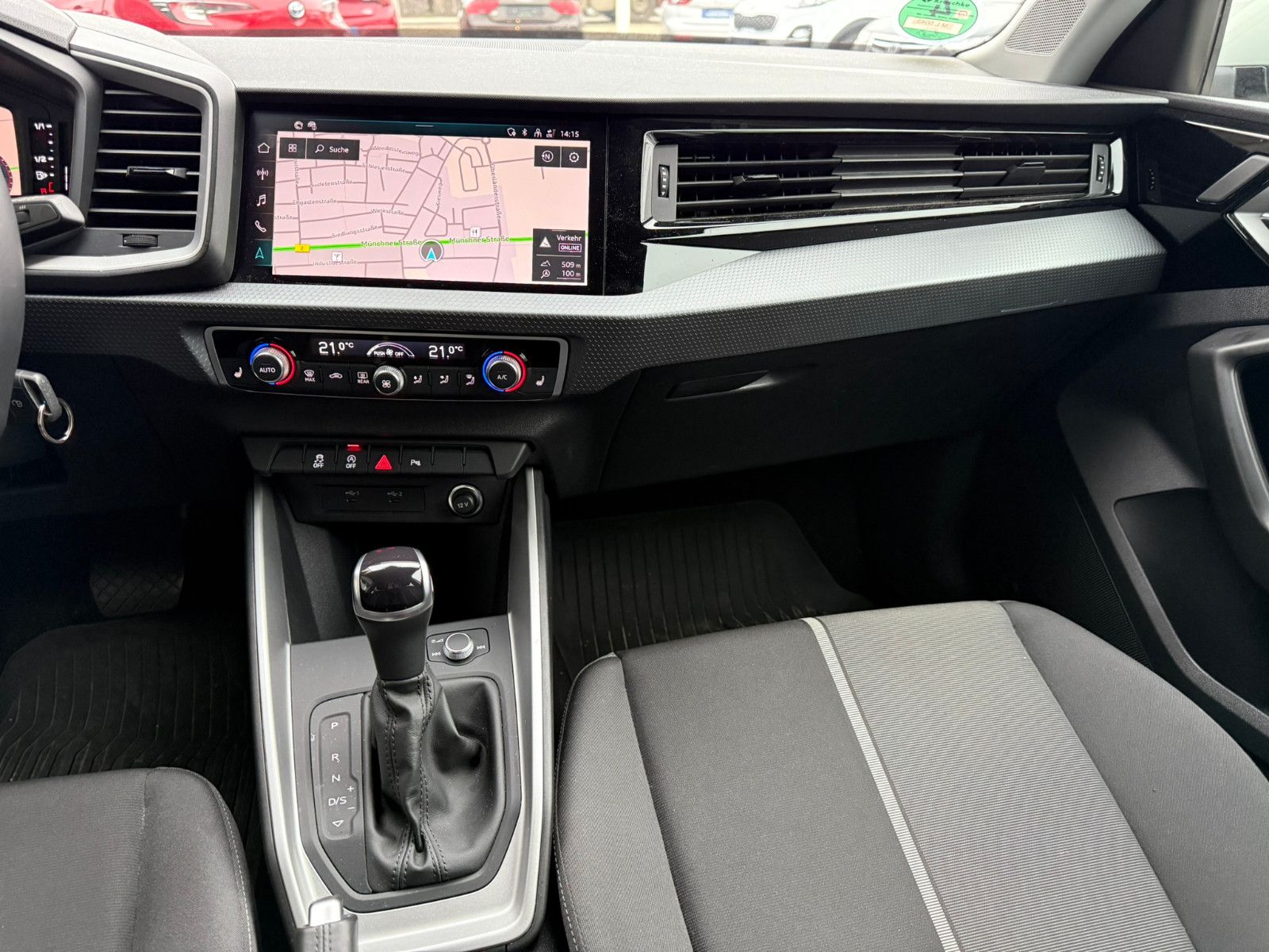 Audi A1 Sportback 25 TFSI advanced - Samsaru's Car Outlet