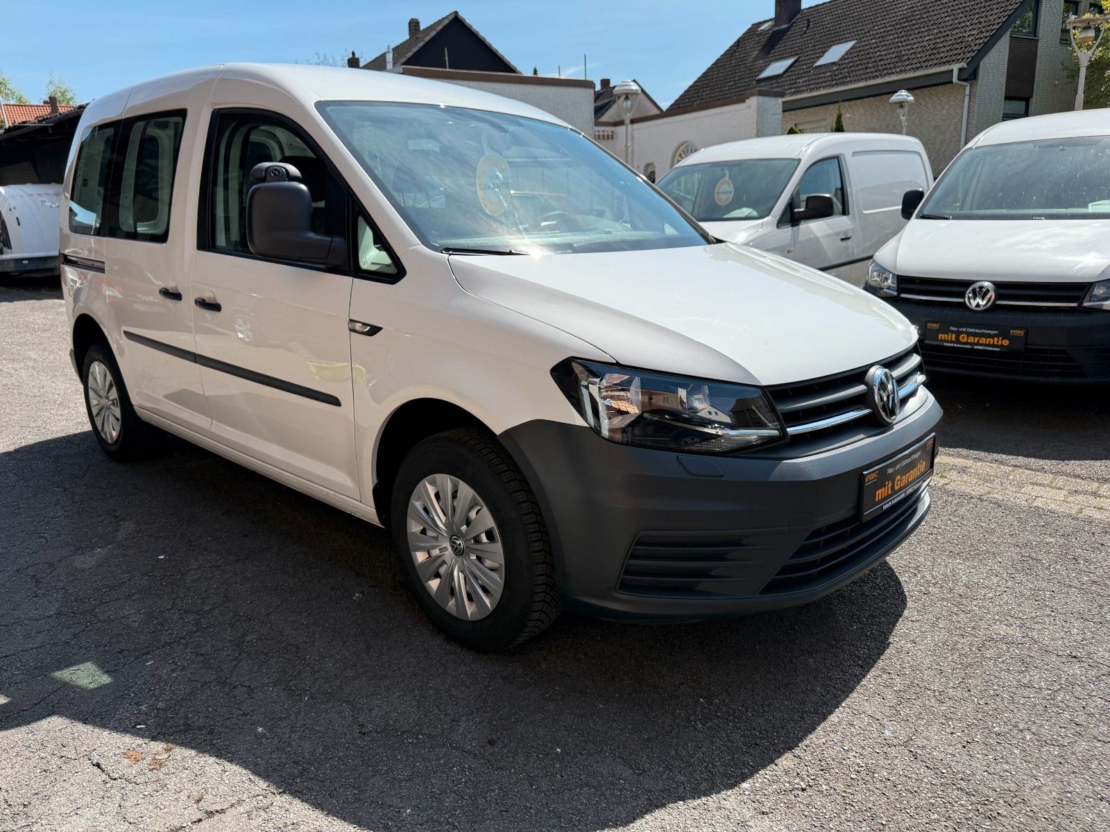 Volkswagen Caddy - Samsaru's Car Outlet