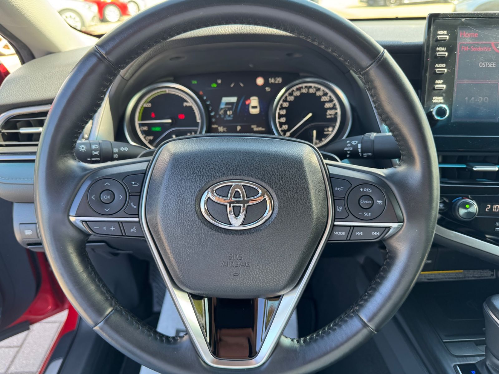 Toyota Camry Hybrid Executive